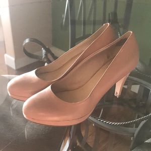 Nine West dress shoes